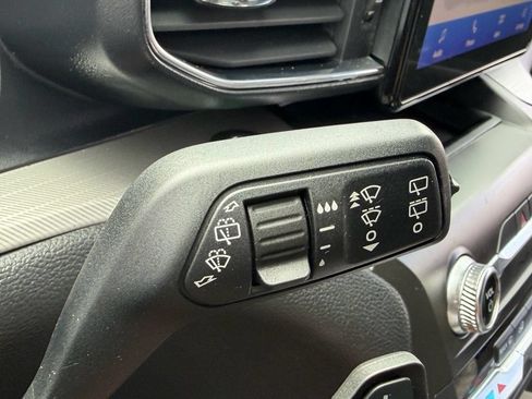 Used 2020 Ford Explorer XLT w/ Equipment Group 202A RWD image 32