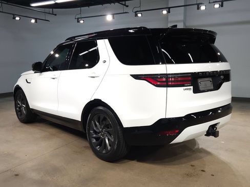 Used 2023 Land Rover Discovery S R-Dynamic AWD/4WD image 5