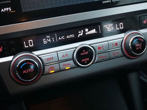 Used 2016 Subaru Legacy 2.5i Premium image 16