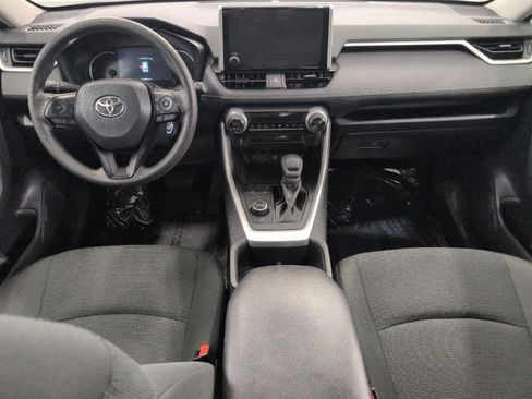 Used 2025 Toyota RAV4 LE AWD/4WD image 6