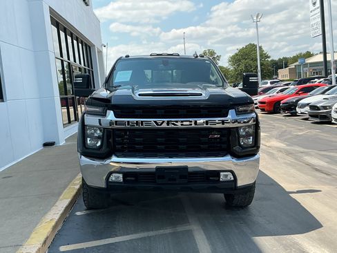 Used 2021 Chevrolet Silverado 2500 LT w/ All Star Edition AWD/4WD image 3