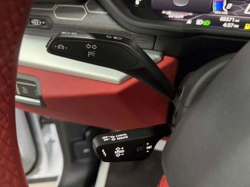 Used 2019 Lamborghini Urus AWD/4WD image 36