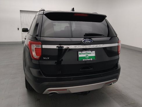 Used 2017 Ford Explorer XLT w/ Equipment Group 202A FWD image 6