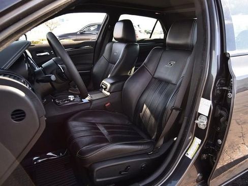 Used 2023 Chrysler 300 S image 19