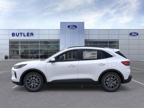 New 2026 Ford Escape SE w/ PHEV Premium Package image 9