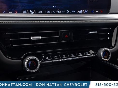 New 2026 Chevrolet Suburban Premier w/ Sun And Tow Package AWD/4WD image 9
