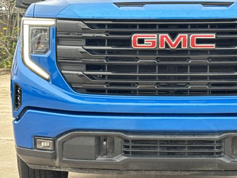 Used 2022 GMC Sierra 1500 Elevation image 39