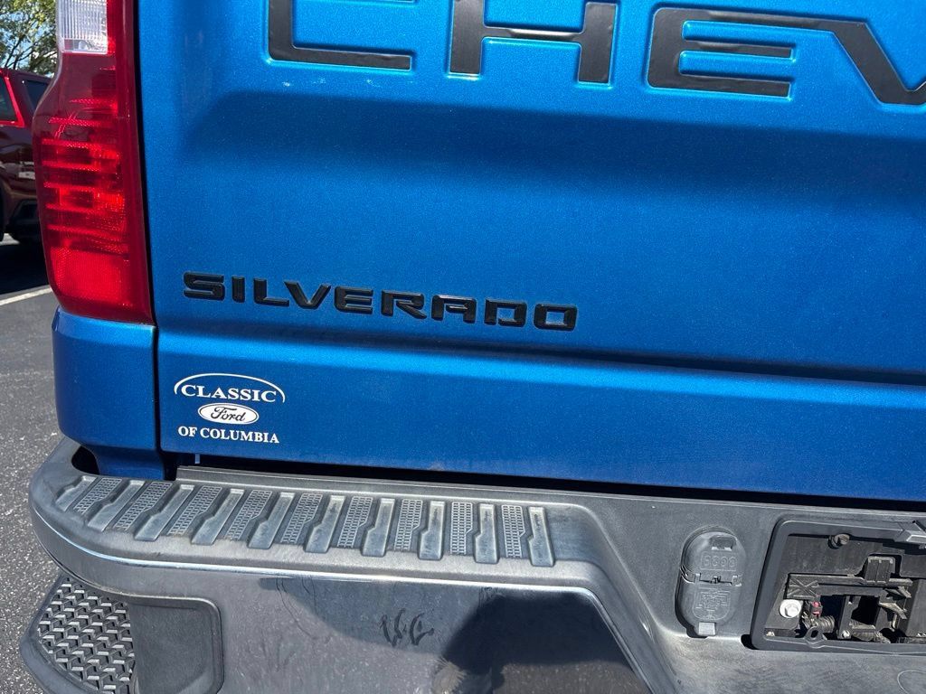 Used 2022 Chevrolet Silverado 1500 LT w/ All Star Edition Plus AWD/4WD image 5