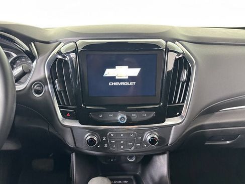 Used 2023 Chevrolet Traverse LT FWD image 14