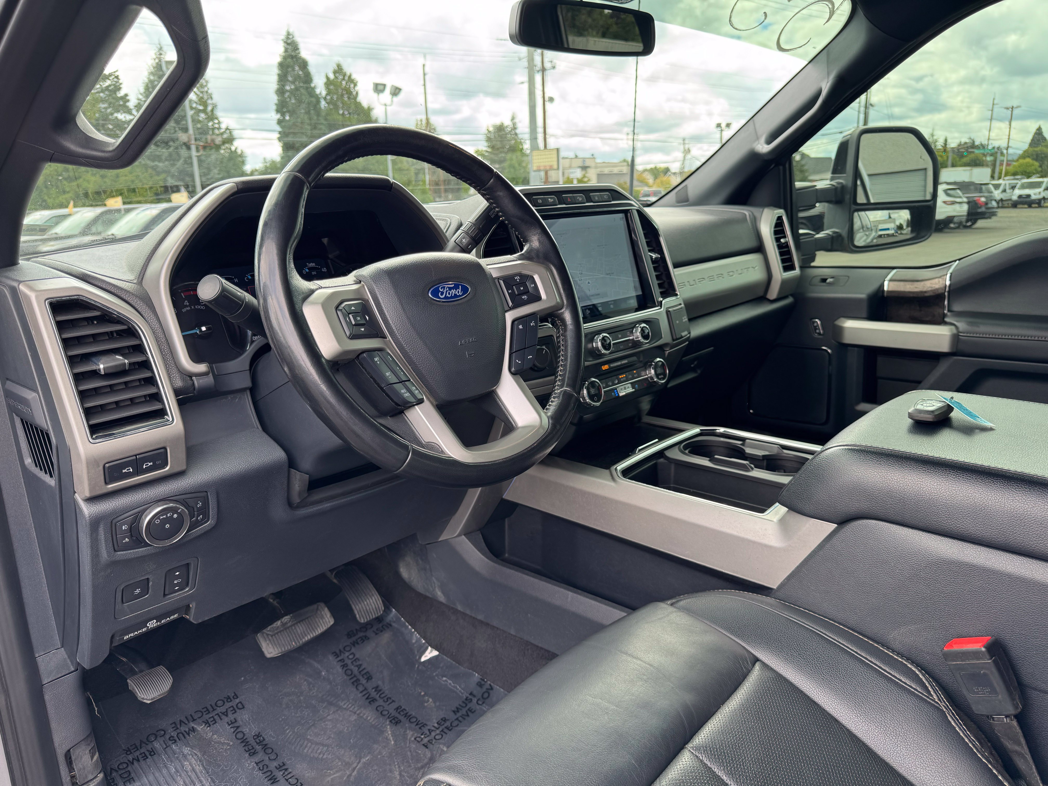 Used 2022 Ford F250 Lariat w/ Black Appearance Package AWD/4WD image 24