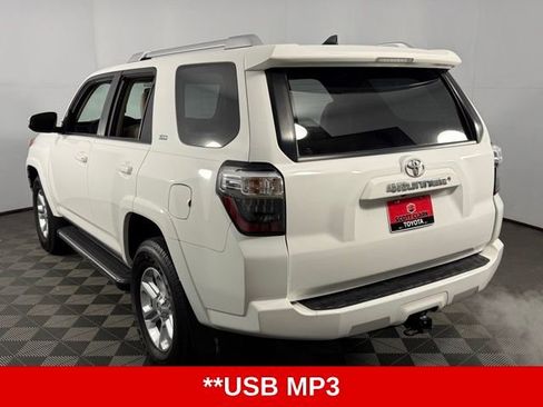 Used 2017 Toyota 4Runner SR5 Premium image 6