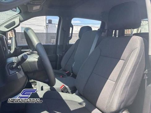 Used 2022 Chevrolet Silverado 2500 Custom w/ Snow Plow Prep/Camper Package image 27