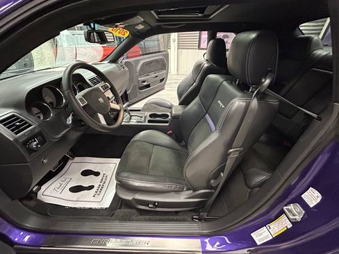 Used 2010 Dodge Challenger SRT8 w/ SRT Option Group II image 44