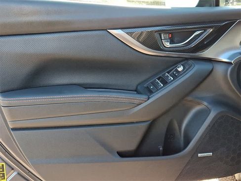 Used 2020 Subaru Crosstrek 2.0i Limited w/ Moonroof Package w/Navigation image 12