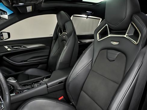 Used 2019 Cadillac CTS V w/ Carbon Fiber Package RWD image 18