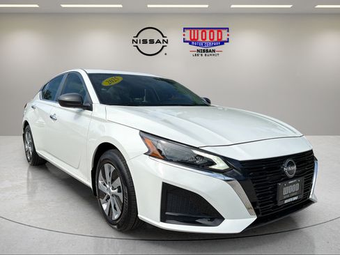 Certified 2025 Nissan Altima 2.5 S FWD image 5