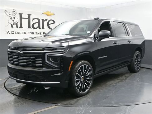 New 2026 Chevrolet Suburban High Country w/ LPO, Illumination Package image 13