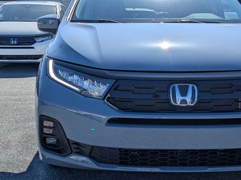 New 2026 Honda Odyssey Touring image 9