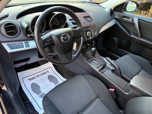 Used 2013 MAZDA MAZDA3 i SV image 11
