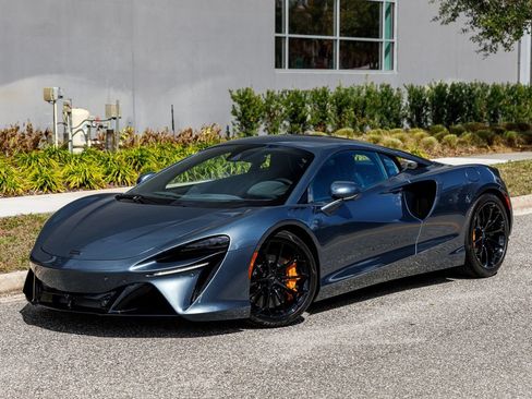 New 2026 McLaren Artura RWD image 29