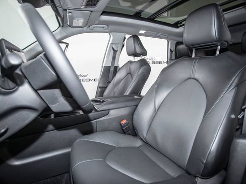 Used 2025 Toyota Grand Highlander FWD image 14