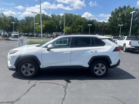Used 2023 Toyota RAV4 XLE w/ Convenience Package FWD image 4