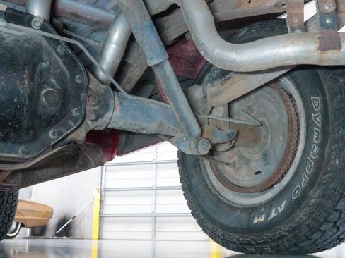 Used 1992 Dodge D/W Truck 150 RWD image 24