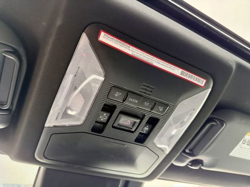 Used 2022 Toyota RAV4 XSE image 22