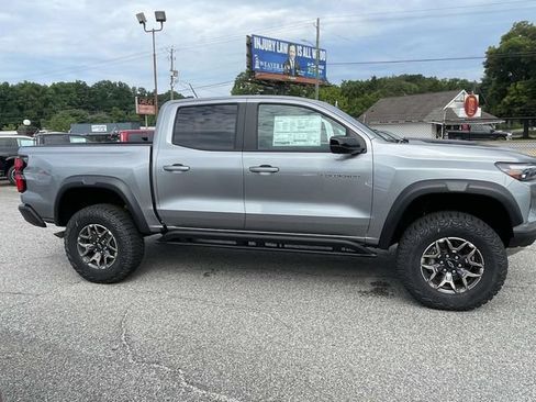 New 2026 Chevrolet Colorado ZR2 w/ Technology Package AWD/4WD image 2