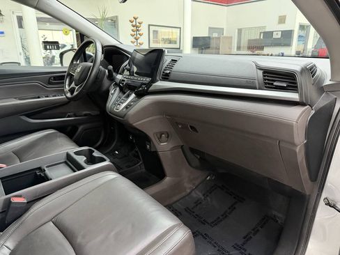 Used 2022 Honda Odyssey EX-L image 17