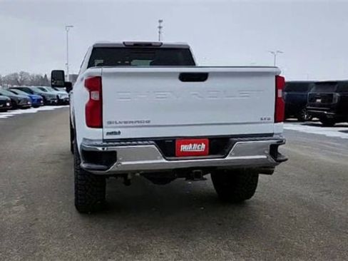 Used 2023 Chevrolet Silverado 2500 LTZ w/ LTZ Convenience Package image 7