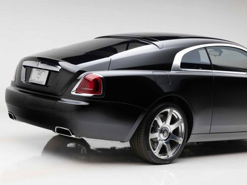 Used 2015 Rolls-Royce Wraith image 35