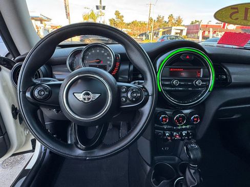 Used 2015 MINI Cooper 2-Door Hardtop FWD image 26