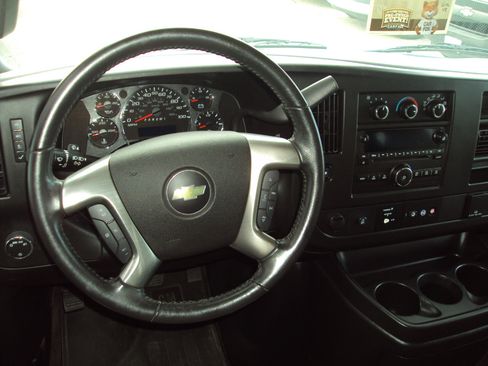 Used 2016 Chevrolet Express 2500 LS image 19