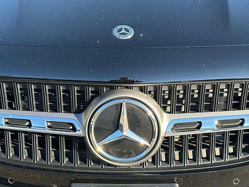 Used 2025 Mercedes-Benz GLA 250 image 12