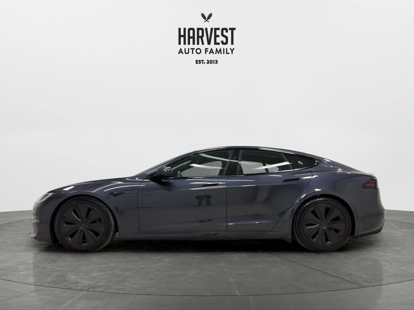 Used 2024 Tesla Model S AWD/4WD image 2