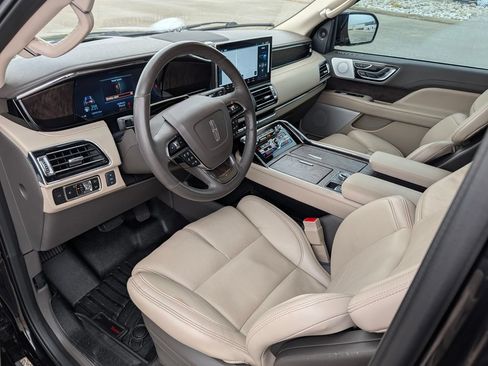 Used 2024 Lincoln Navigator L Reserve AWD/4WD image 25