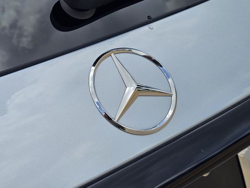 Used 2026 Mercedes-Benz GLC 300 image 27