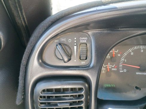 Used 2000 Dodge Ram 2500 Truck image 13