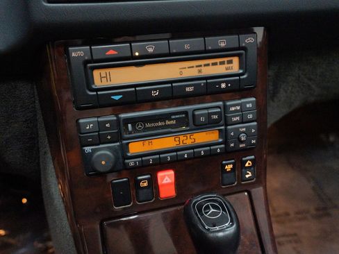 Used 1997 Mercedes-Benz SL 500 image 25