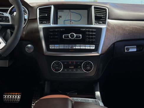 Used 2014 Mercedes-Benz GL 63 AMG 4MATIC image 16