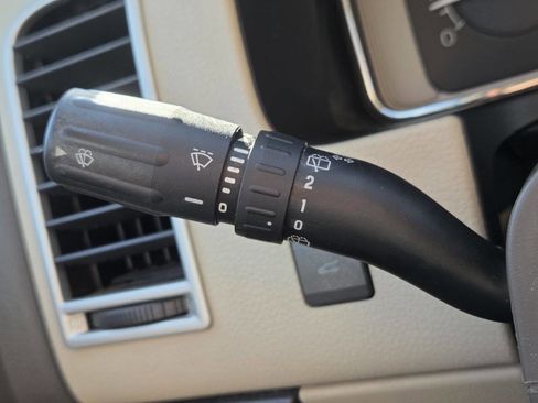 Used 2010 Lincoln MKX AWD image 39