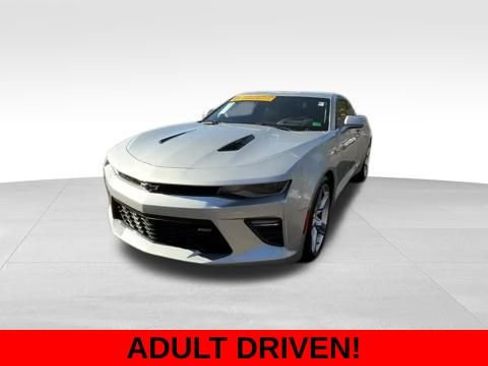 Used 2017 Chevrolet Camaro SS image 2