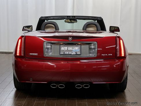Used 2007 Cadillac XLR image 5