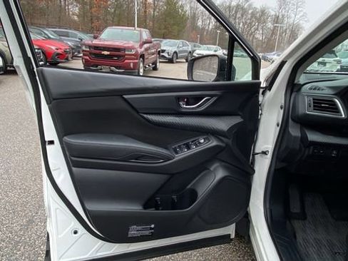 Used 2023 Subaru Ascent Premium w/ Convenience Package image 18