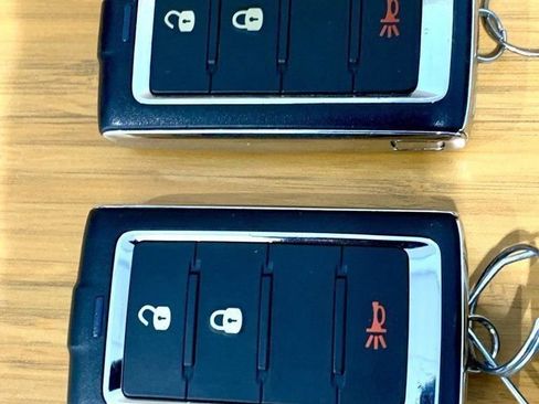 Used 2023 Jeep Grand Cherokee Laredo image 53