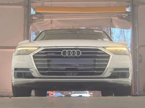 Used 2019 Audi A8 L 3.0T w/ Luxury Package image 3