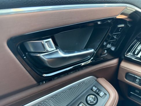 Used 2024 Acura MDX SH-AWD w/ Technology Package image 28