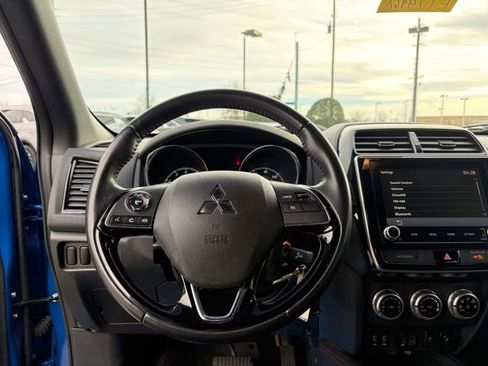 Used 2020 Mitsubishi Outlander Sport ES image 13