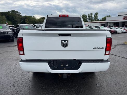Used 2018 RAM 1500 Express AWD/4WD image 4